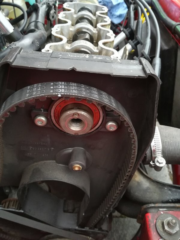 NockenwellenradAusbauen2.jpg (205.94 KiB) 15112 mal betrachtet Nockenwellenstellung merken, NW-Rad ausbauen...