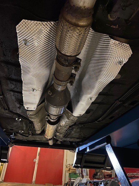 Hitzeschutz Eigenbau.jpg