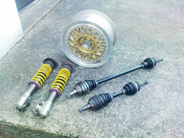 Hennig wellen, kw fahrwerk .... neue manschetten ........muss ja auch halten