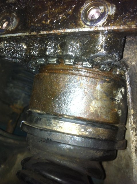 Achswelle getriebeseitig links klein.jpg (381.97 KiB) 19862 mal betrachtet Achswelle getriebeseitig links