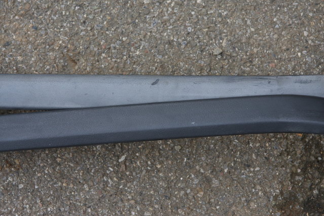 cors396.JPG (487.23 KiB) 75106 mal betrachtet Schutzlippe von der Front vorher und nachher