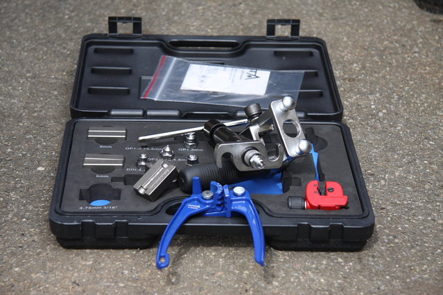 cors469.JPG (478.4 KiB) 63497 mal betrachtet Gutes Werkzeug kann man nie genug haben^^